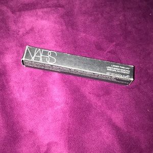 Nars larger than life lengthening Mascara Black